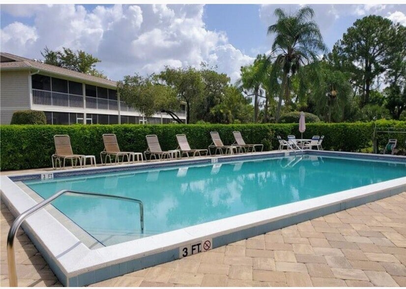 Building Photo - 25500 Cockleshell Dr