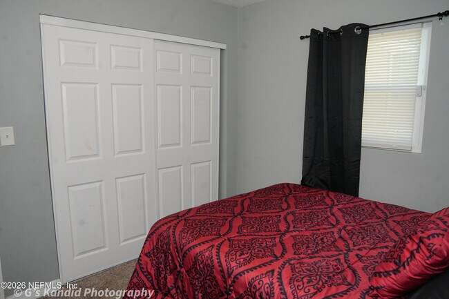 Building Photo - 2453 Wilmont Ave