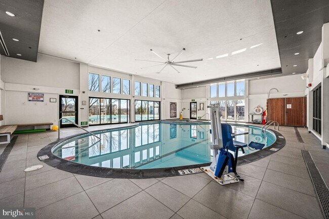 Building Photo - 11208 Valley Forge Cir