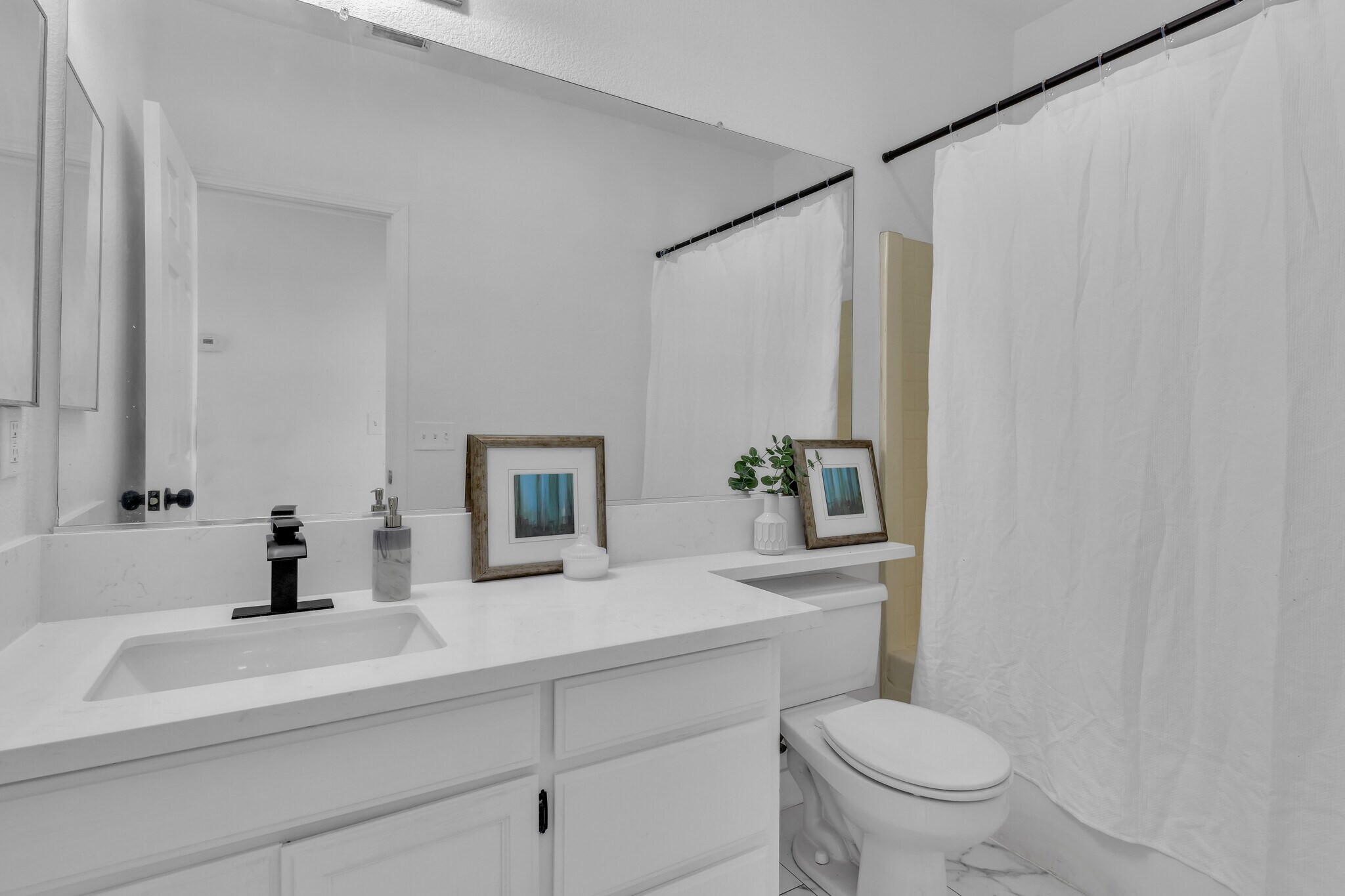 Building Photo - 1886 Dawnelle Way