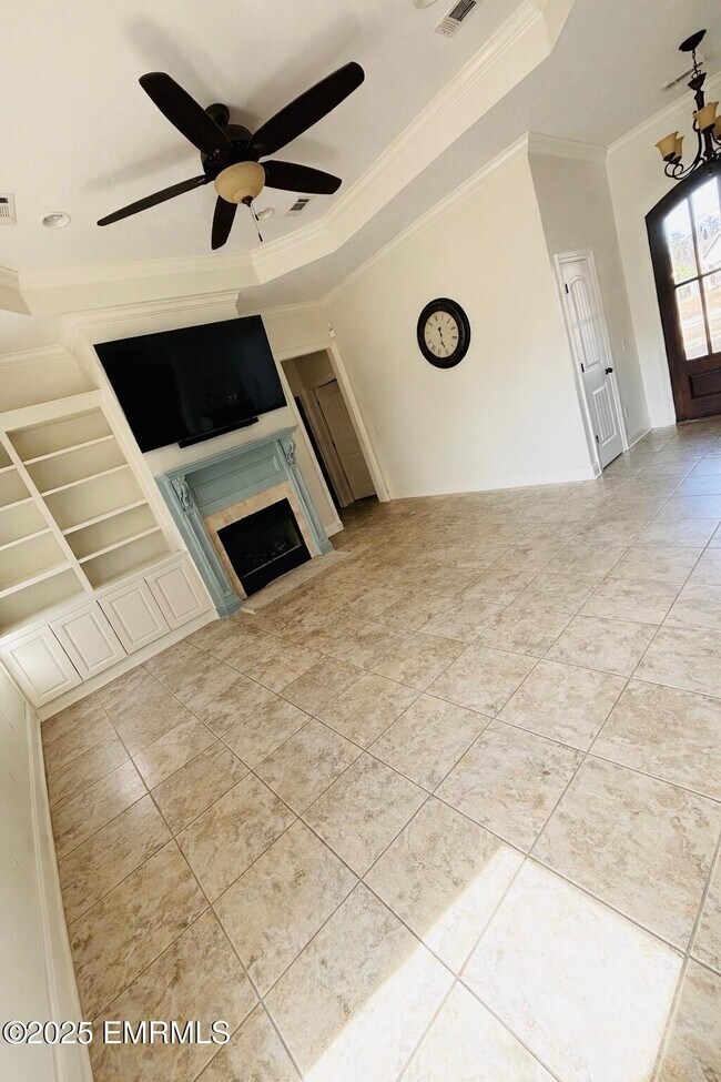 Building Photo - 11767 Maiden Rd