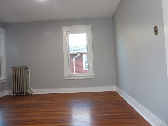 Building Photo - 172 Woodland St