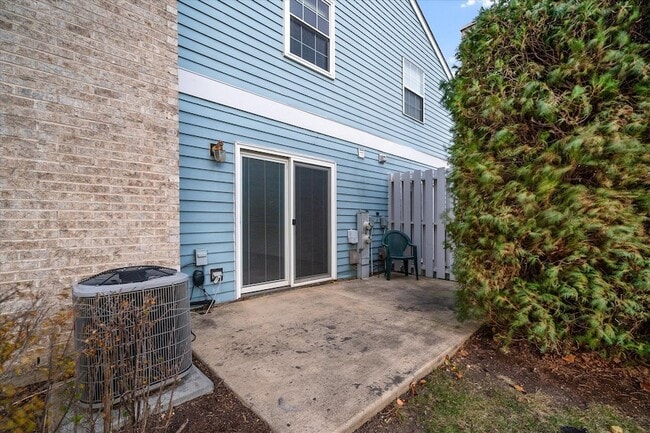 Building Photo - 3100 Anton Cir