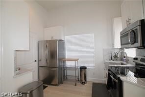 Building Photo - 11002 Vanderbilt Dr