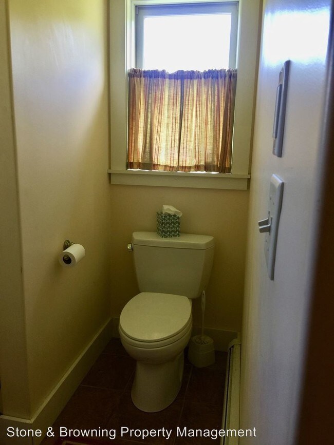 Building Photo - 201 Taylor Rd