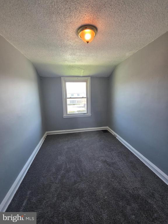 Building Photo - 403 Greenhill Ave