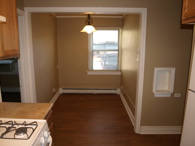 Building Photo - 1530 N Downing St