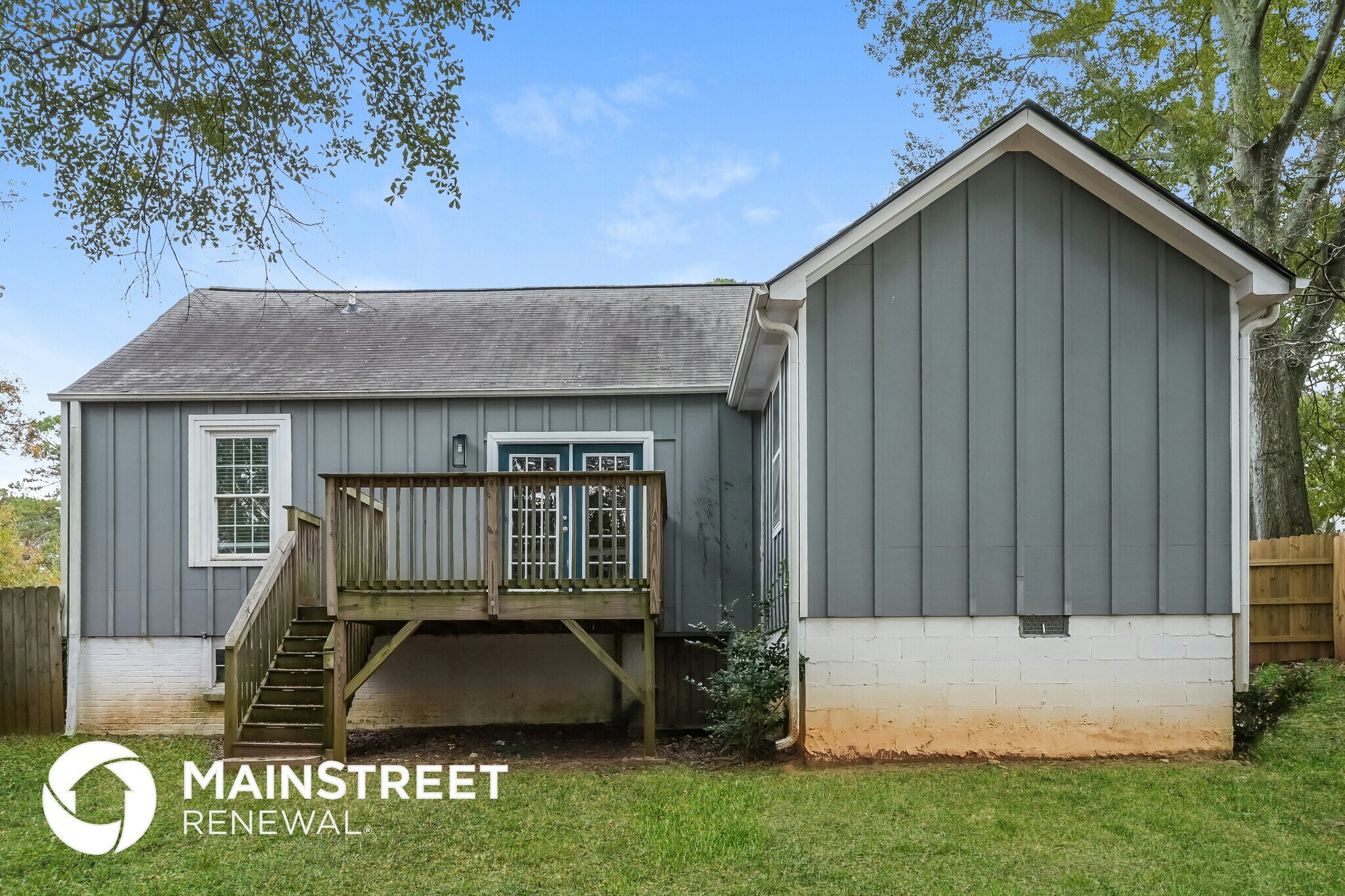 Building Photo - 129 McClean St