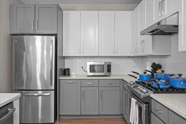 Building Photo - 5811 Market Way Dr