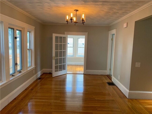 Building Photo - Renovated 3BR Single Family Home Near Downtown Providence & JWU Harborside