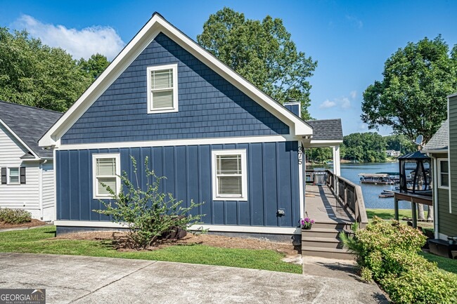 Building Photo - 375 Arrowhead Trail