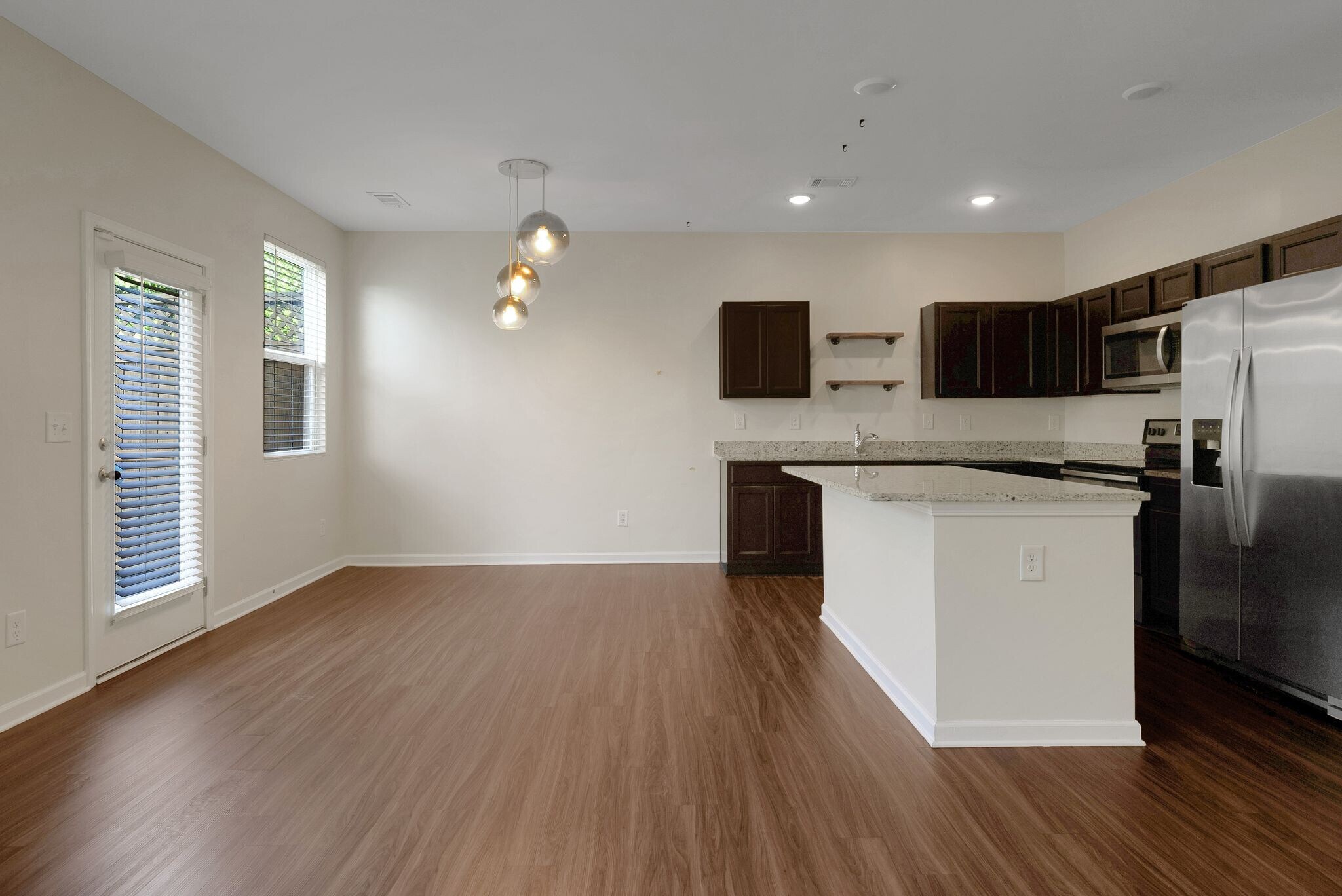 Building Photo - 6353 Mountain Home Way SE