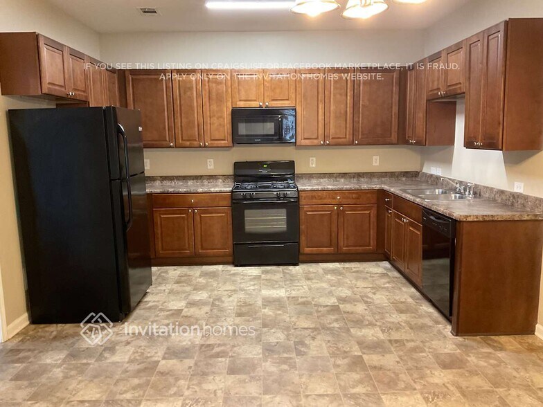 Building Photo - 3177 Wyesham Cir