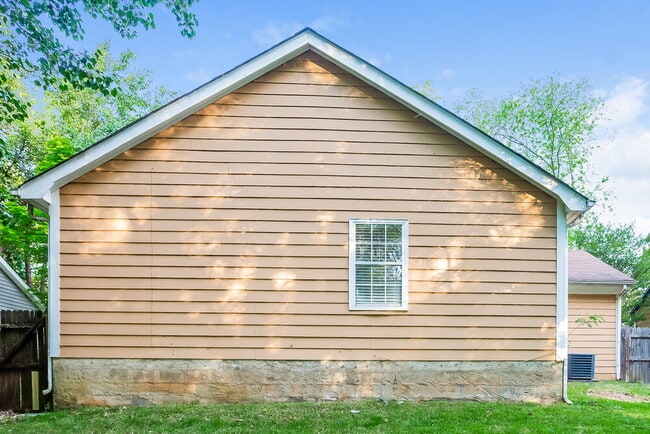 Building Photo - 3434 Braewick Pl