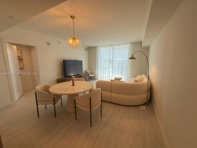 Building Photo - 77 SE 5th St