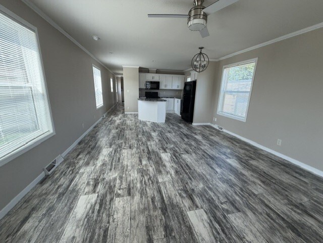Building Photo - 318 Parkland Ct