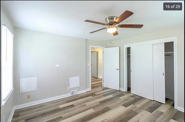 Building Photo - 4801 Oak Park Dr