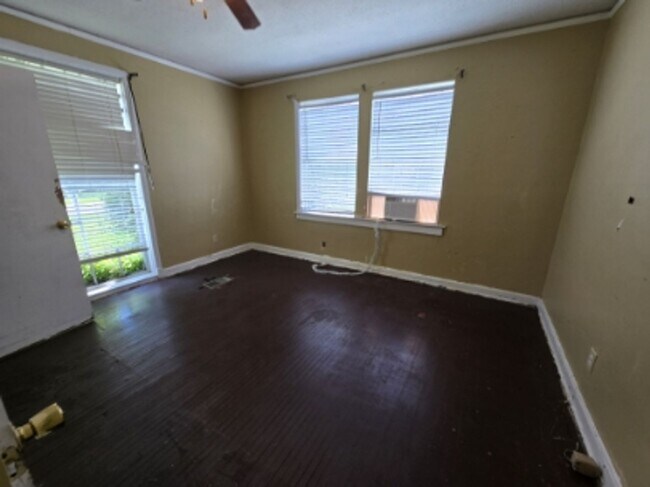 Building Photo - 139 Mt Vernon Dr
