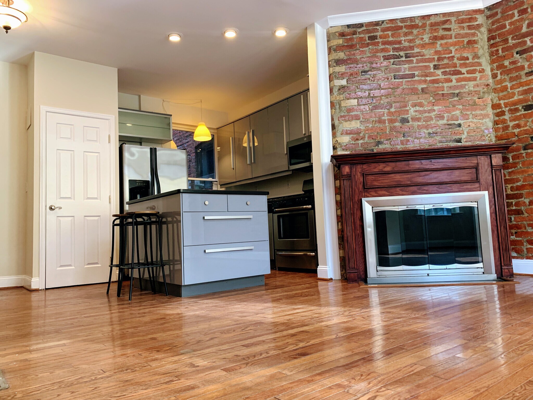 Building Photo - 1711 4th St NW