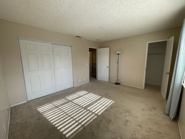 Building Photo - 2BD/1.5BA Condo in Rialto!