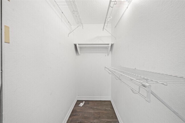 Building Photo - 27607 Decker Woods Dr