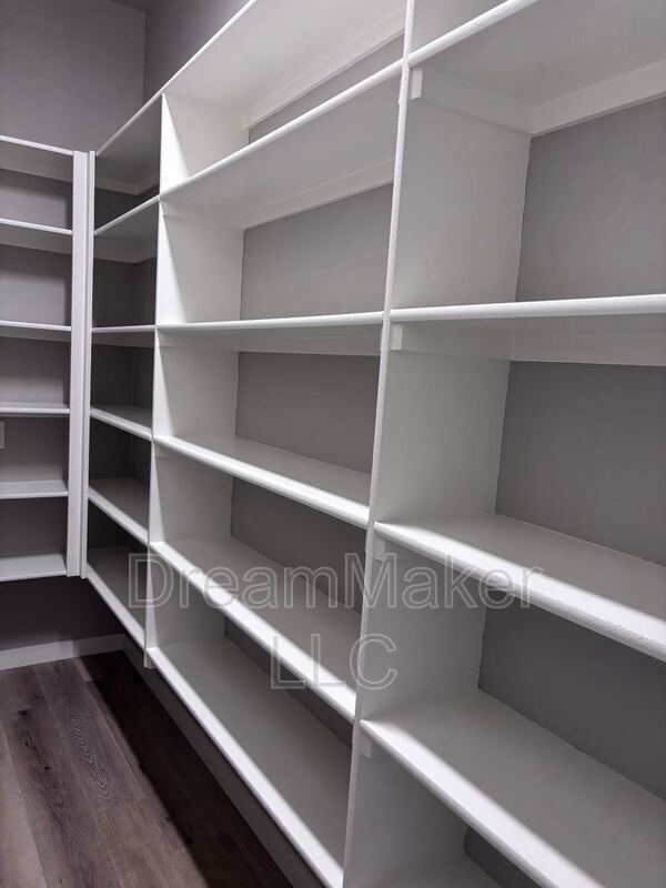 Building Photo - 3102 SE 34th St