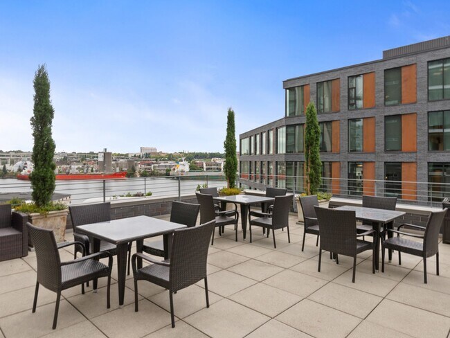 Building Photo - 1255 NW 9th Ave
