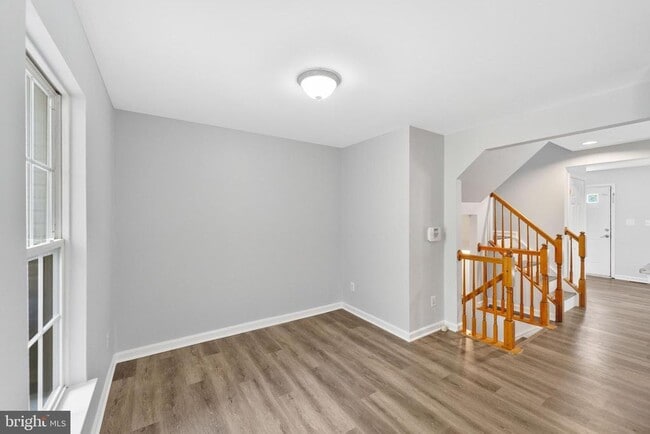 Building Photo - 15743 Viewpoint Cir