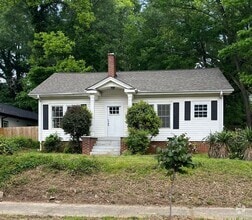Building Photo - 3bd/2ba in the Heart of Oakland City and M...