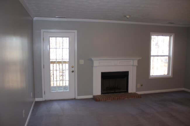 Building Photo - 2939 Stonecrest Ln