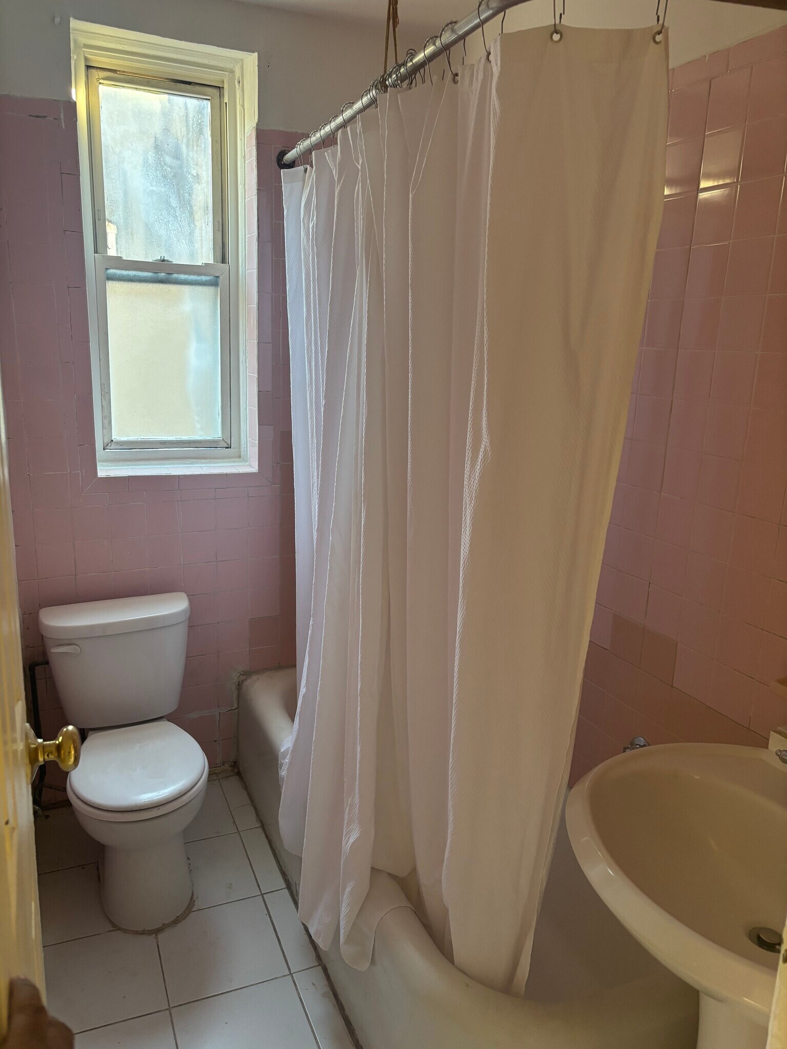 Building Photo - 201 E 51st St