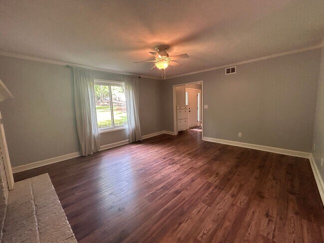 Building Photo - 102 Shawville Ln