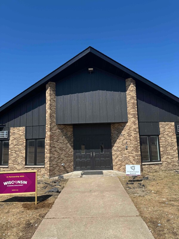 Building Photo - 600 Hickory St