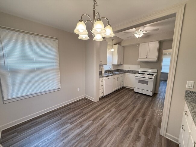 Building Photo - NEW REMODELED- 2 bedroom duplex