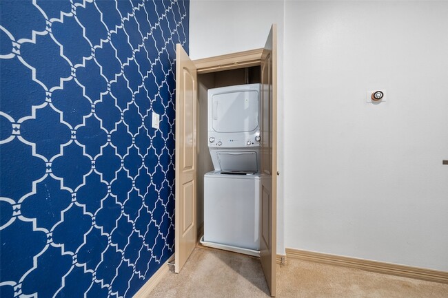 Building Photo - 911 McKinney Park Ln