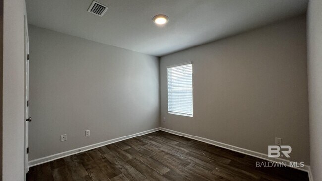Building Photo - 11186 Elemis Dr