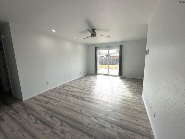 Building Photo - 3021 McGaha Ave