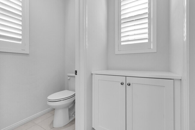 Building Photo - 110 Okra