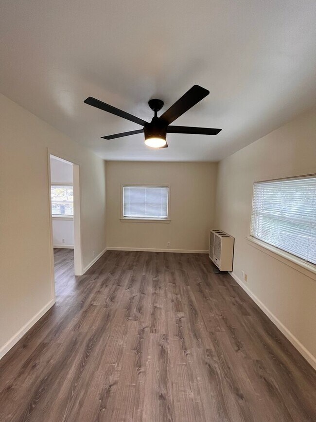 Building Photo - 1265 El Camino Real