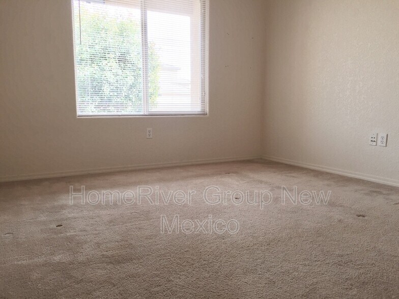 Building Photo - 1117 Toscana Dr SE