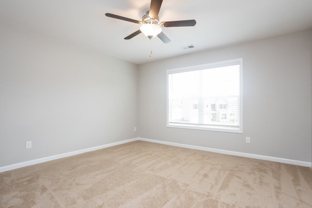 Building Photo - 383 Lenore Ct