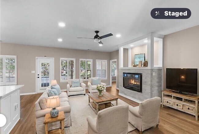 Building Photo - Great Location in the Heart of Madison!