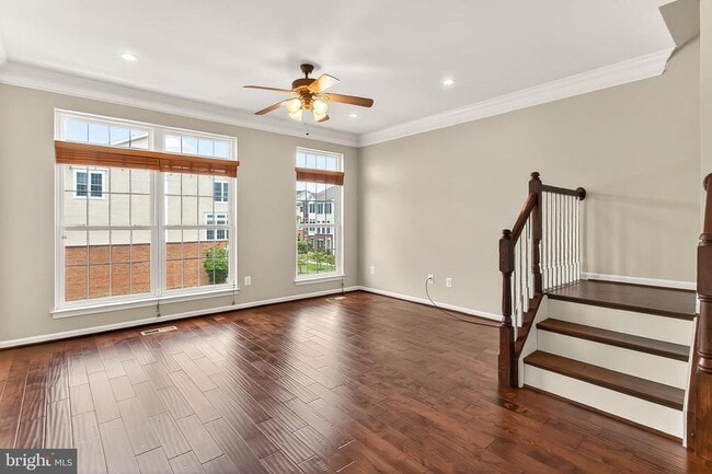 Building Photo - 42627 Homefront Terrace