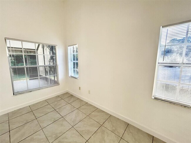 Building Photo - 10708 Brice Ct