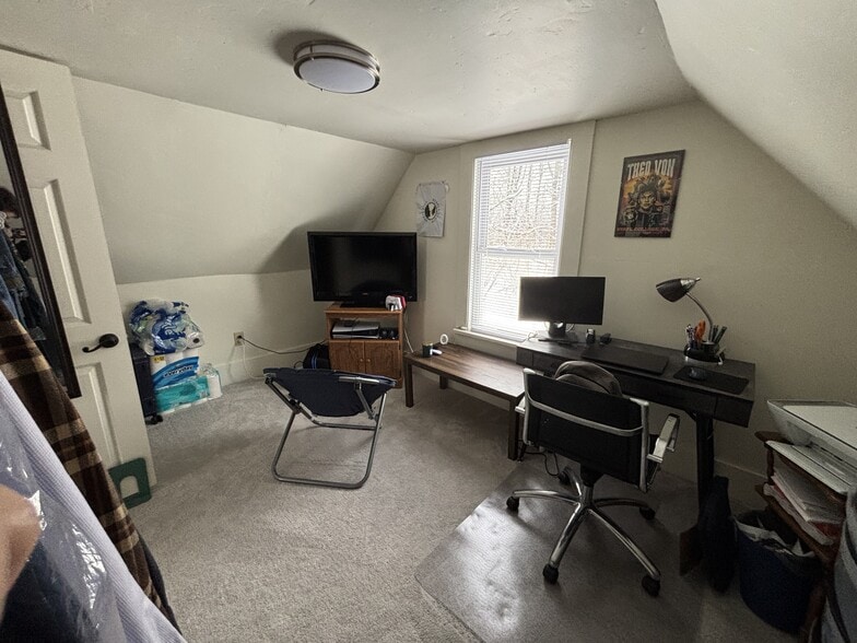 Building Photo - 107 S Harrison Rd