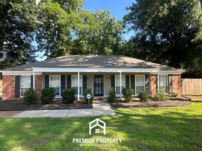 Building Photo - Charming 3BR/2BA Bartlett Area Home | 1,740 Sq Ft, Hardwood Floors & Large Fenced Yard