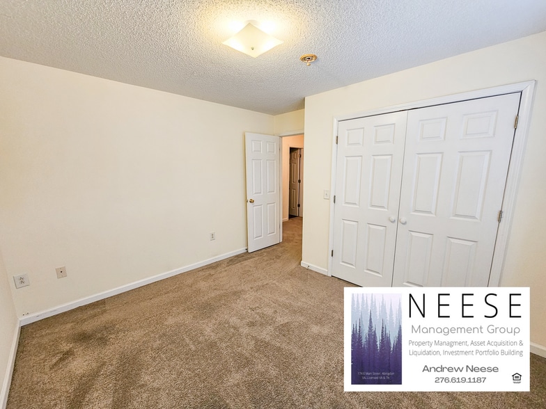 Building Photo - 640 Wyndale Rd