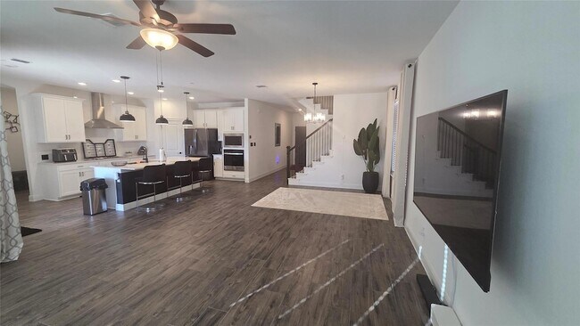 Building Photo - 125 Raleigh Dr