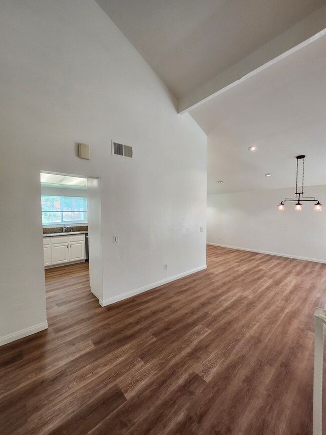 Building Photo - Big backyard with lots of upgrades