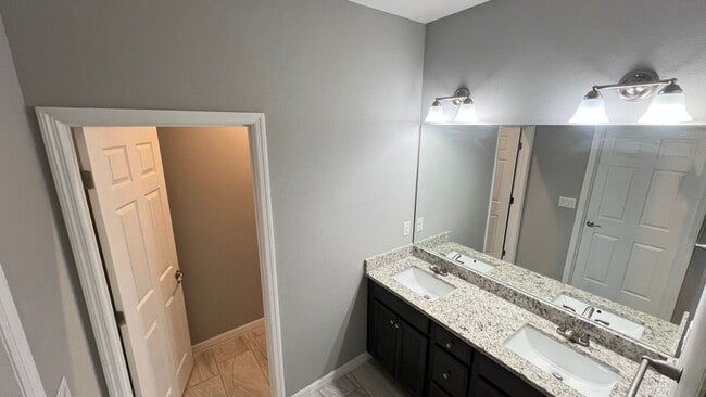 Building Photo - GORGEOUS Bedroom, 2 Bathroom Home in Palm Bay!!